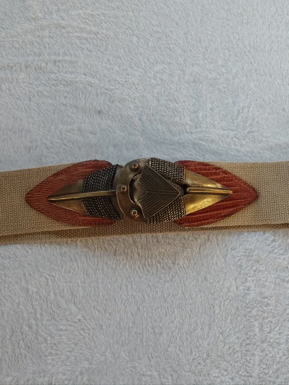 Women's Vintage Metal Accent Elastic Belt in Beige and Brown